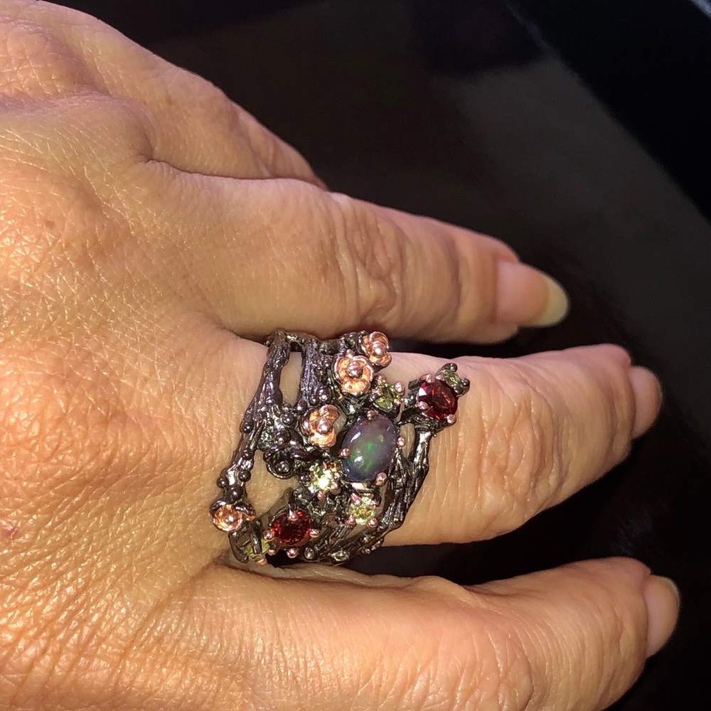 Fascinating  Genuine Black Opal Ring - Picture 8 of 8